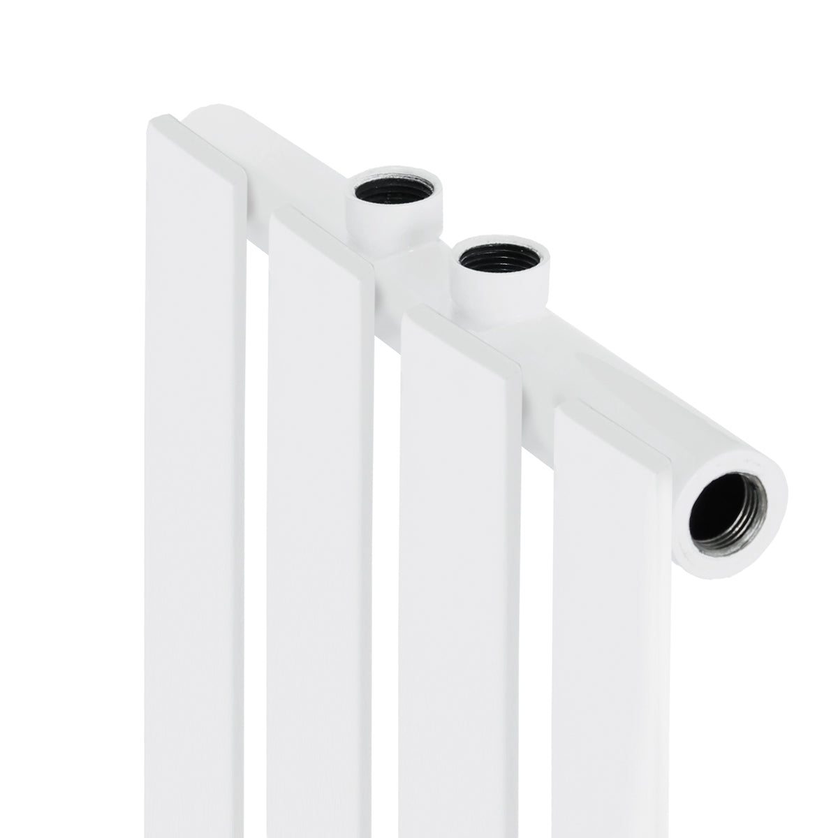 Weißer Heizkörper mit drei Anschlüssen an der Oberseite.