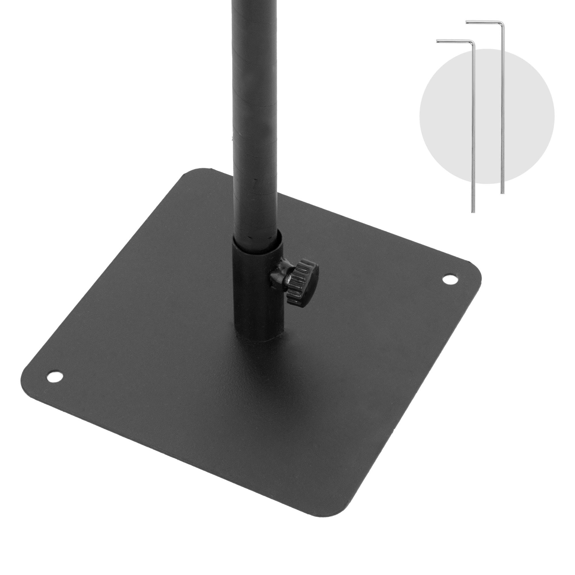 Schwarzer Sockel mit Halterung für einen Baum, zwei Stäbe im Bild.