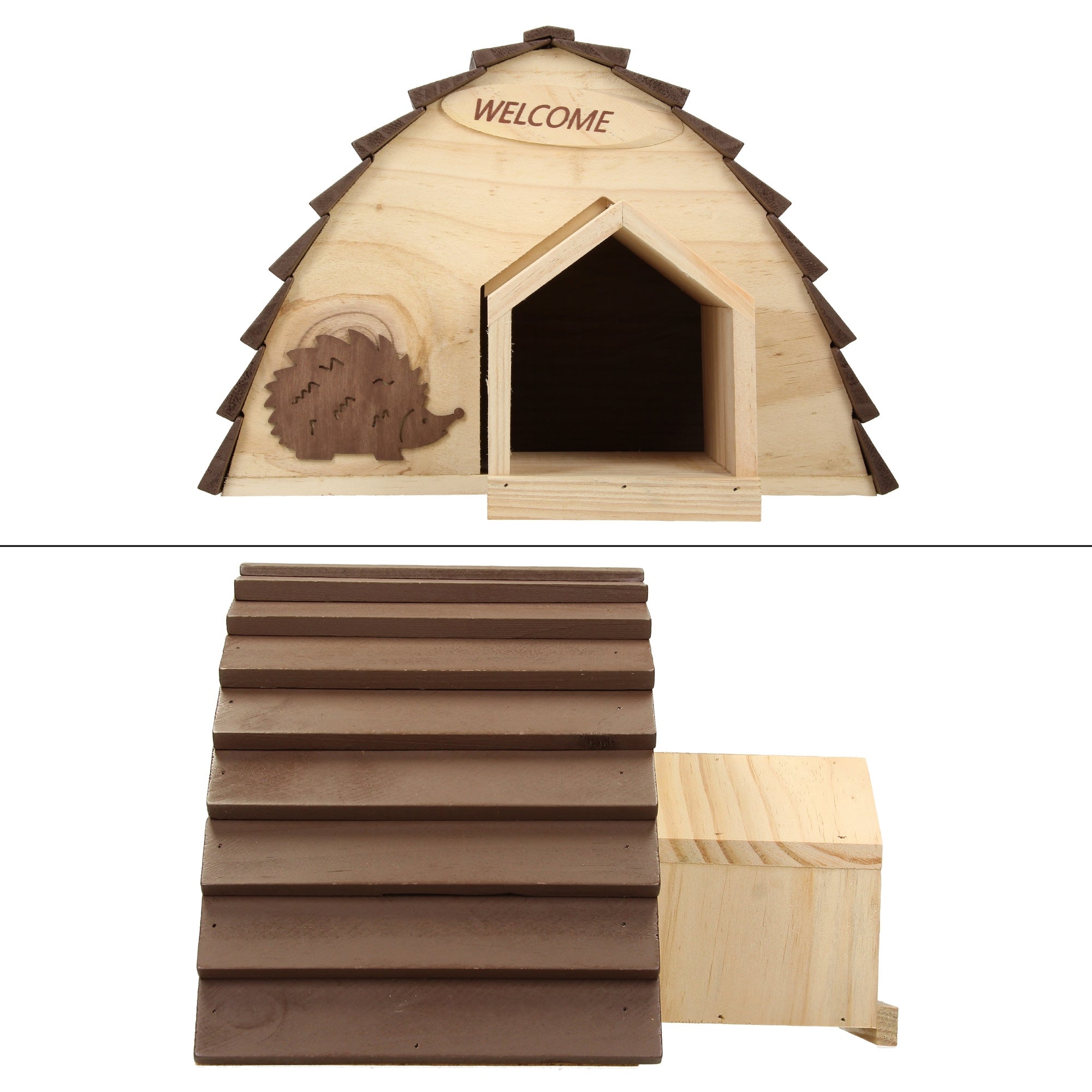 Une maison en bois pour hérissons avec un toit incliné et une façade ouverte.