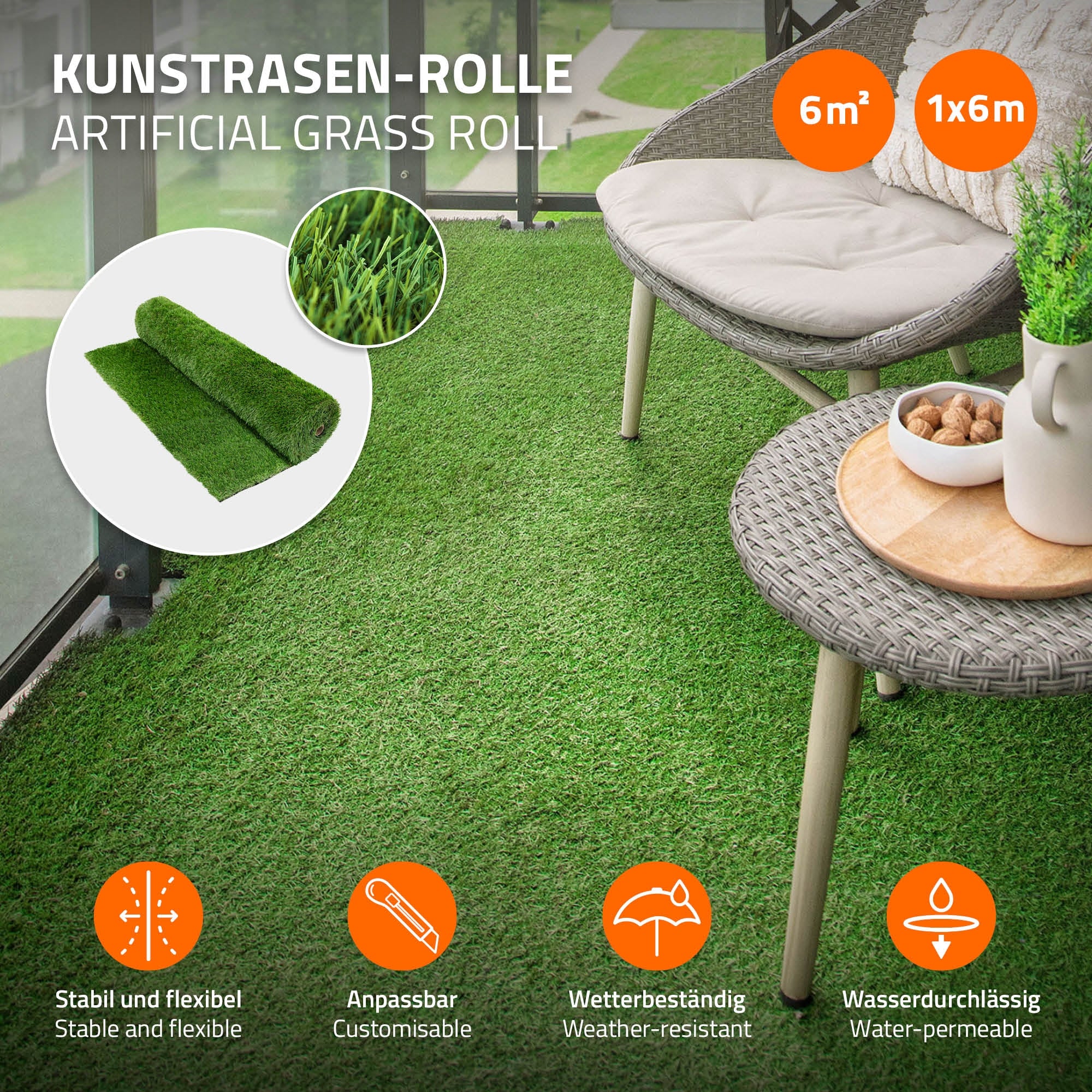 Kunststoffrasenrolle auf einem Balkon mit Möbeln und grüner Fläche.