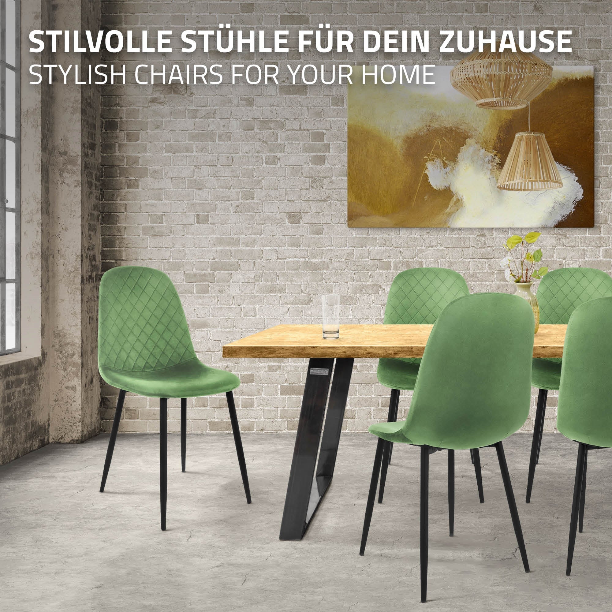 Stilvolle grüne Stühle um einen Holztisch in einem modernen Raum.