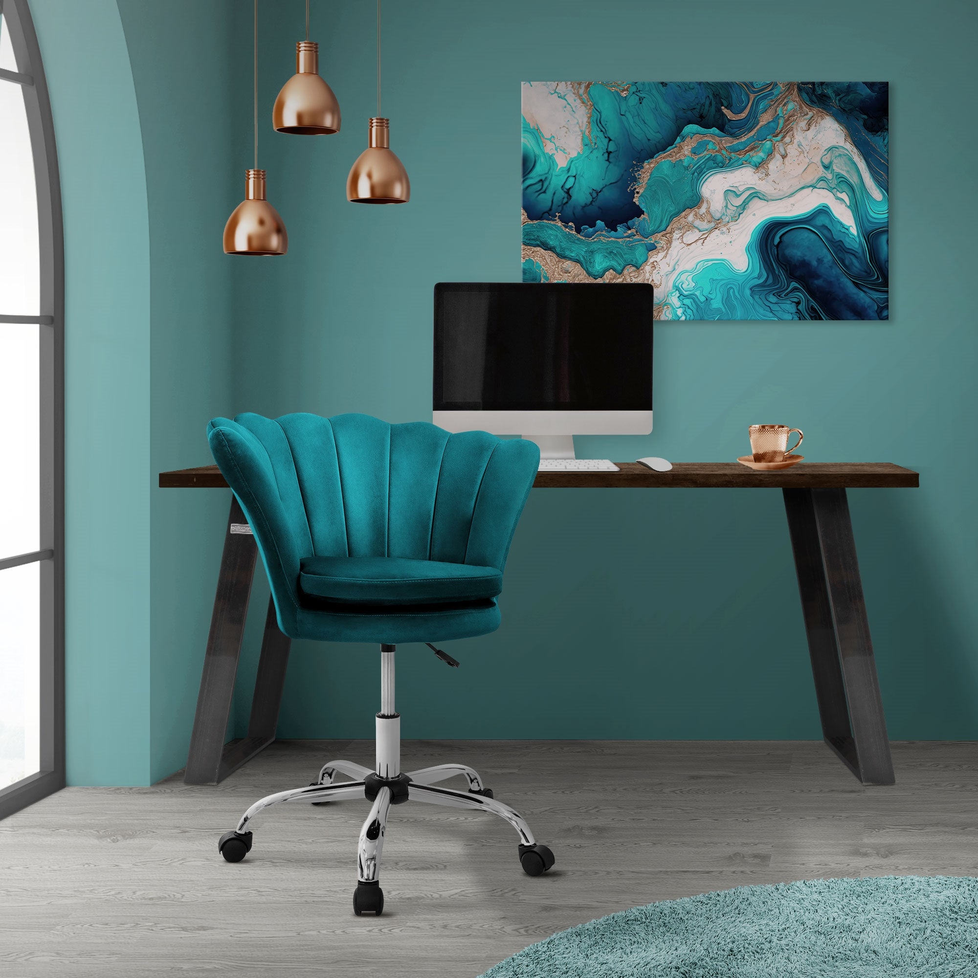 Türkiz irodai szék egy műalkotással és számítógéppel rendelkező szobában.