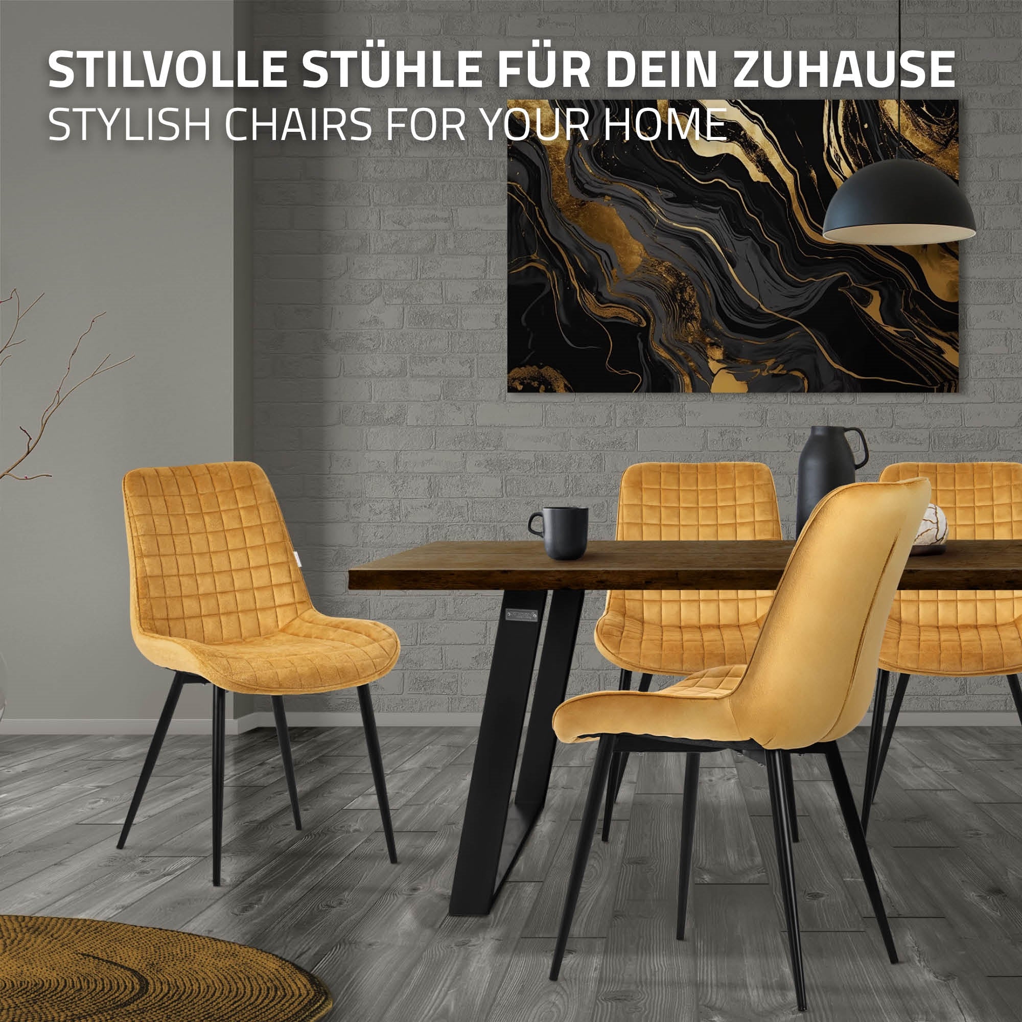 Esszimmer mit vier gelben Stühlen um einen Tisch, dekoriert mit einer schwarzen Lampe.