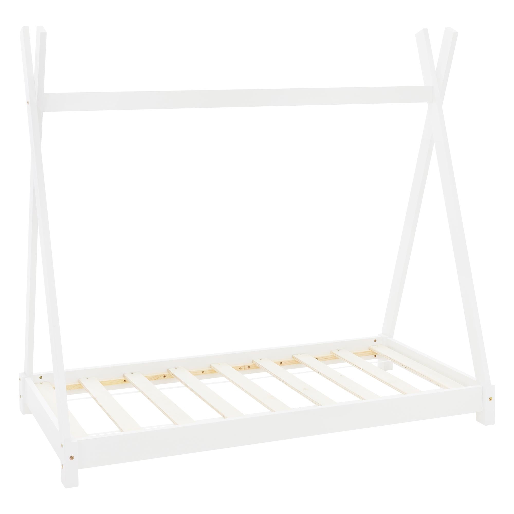 Wit kinderbed in dakvorm, zonder matras, op een witte achtergrond.