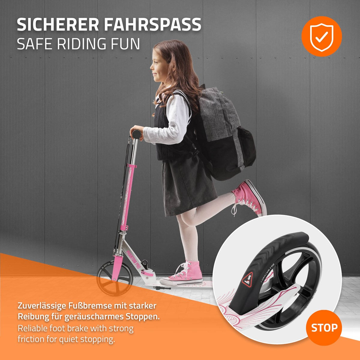 Grafik mit Kind auf Roller, beschriftet mit sicherer Fahrspaß und Fußbremse.