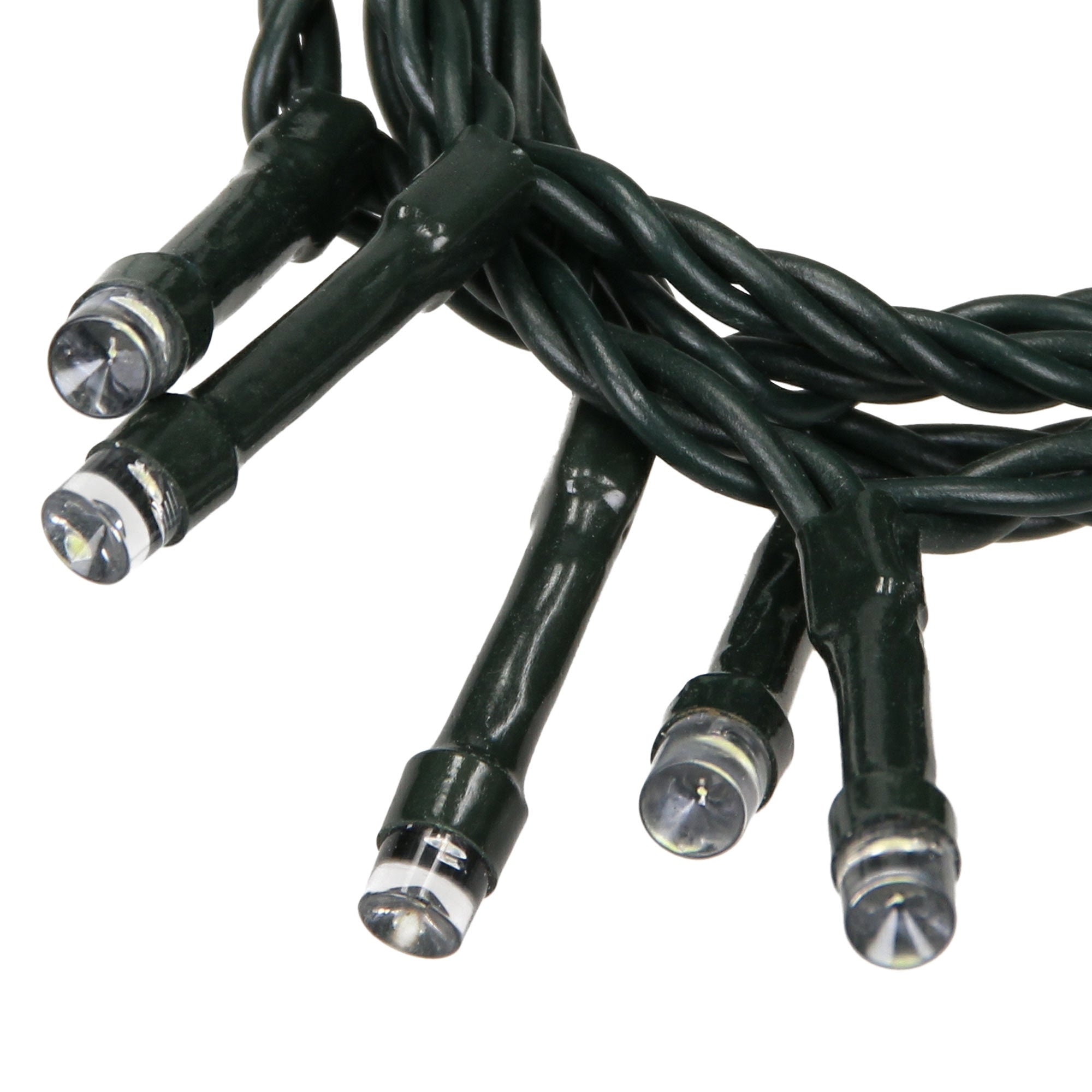 Draht mit mehreren Lichtern, grüne Kabel und transparente Lampen.