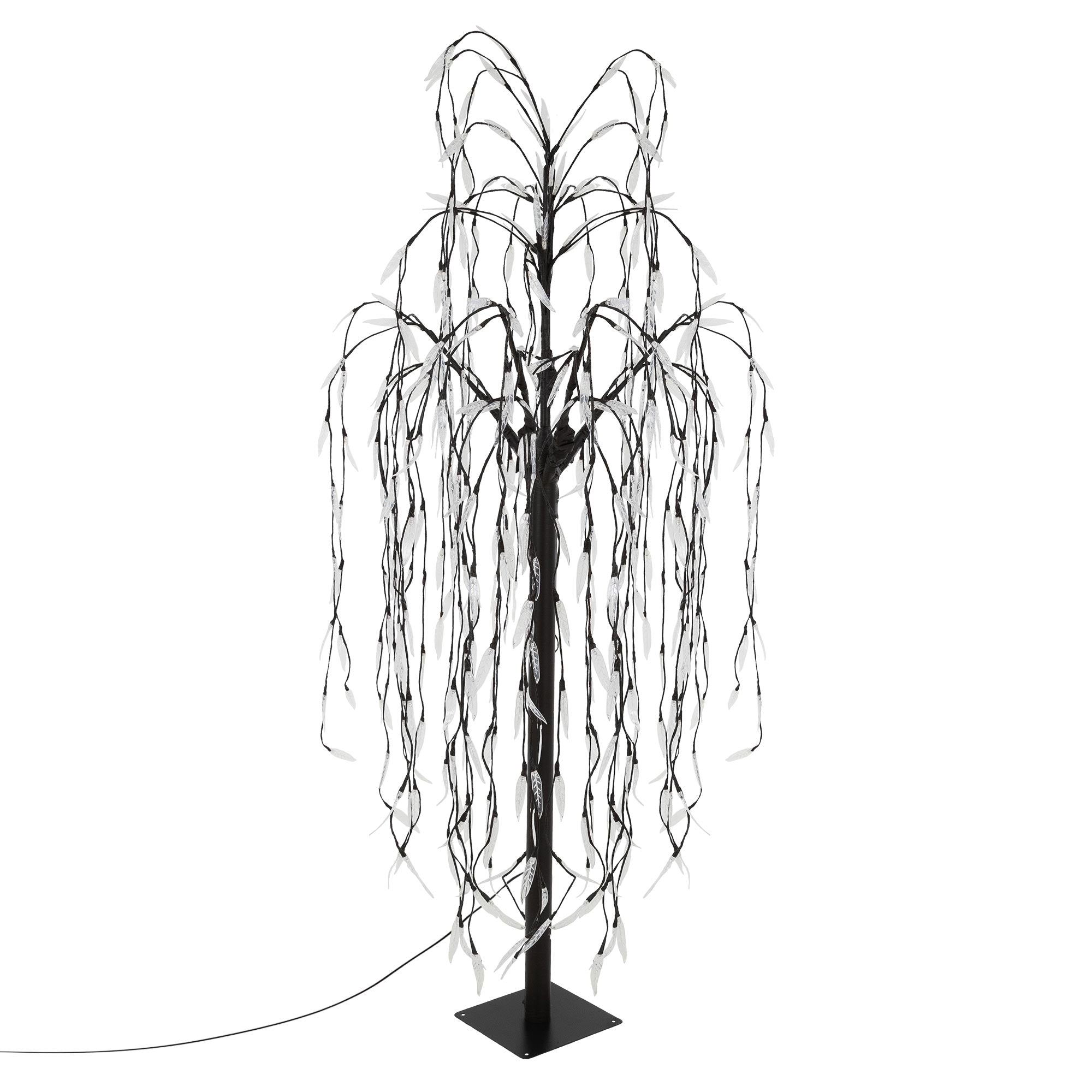 Arbre noir avec de longues lumières suspendues sur un fond blanc.