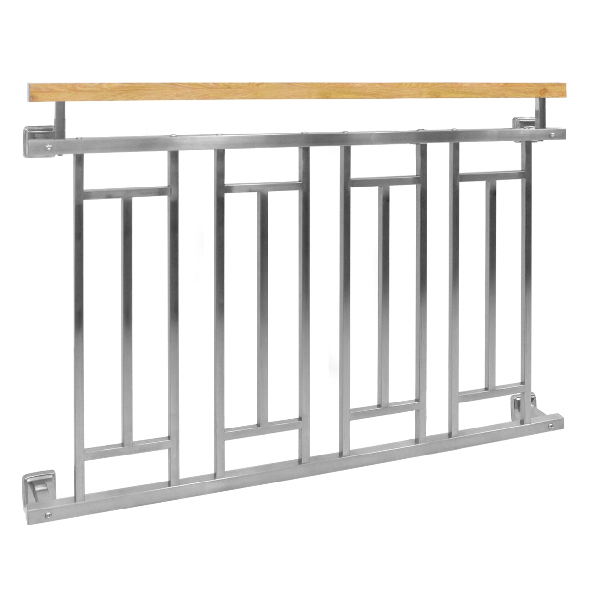 Edelstahlgeländer mit Holzauflage und geometrischem Design.