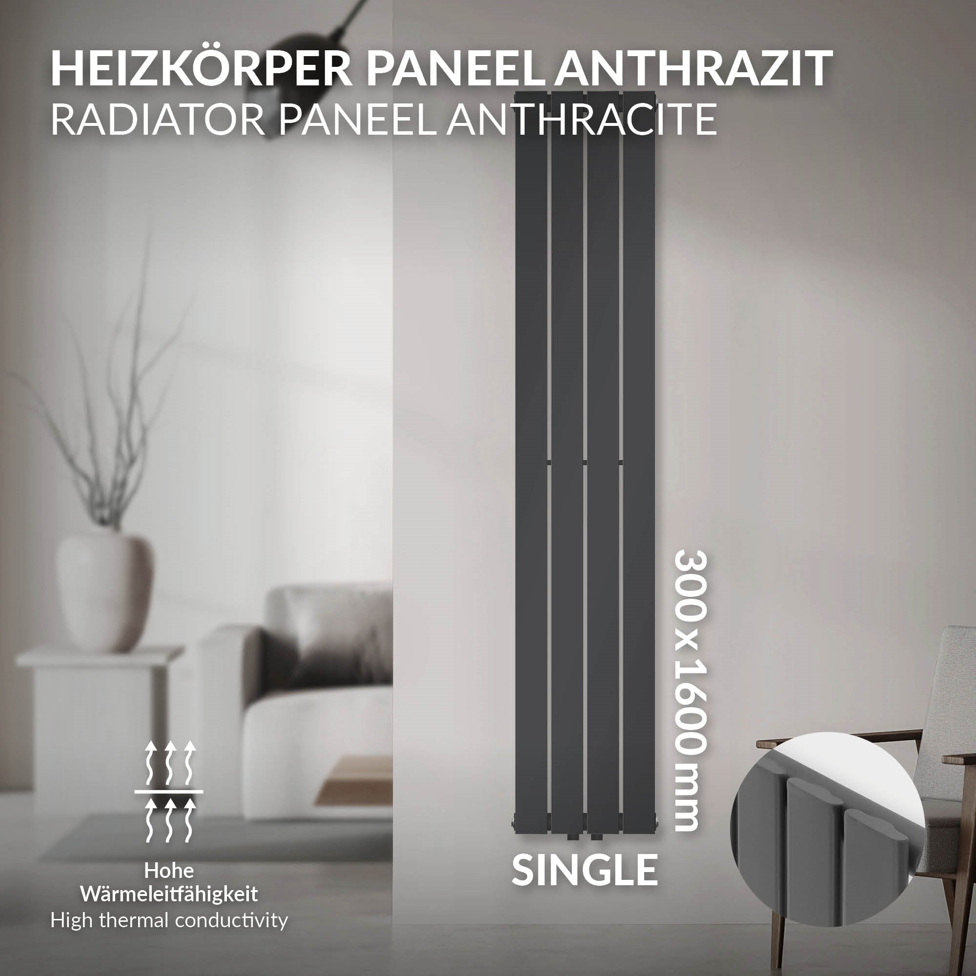 Anthrazitfarbener Heizkörper mit den Maßen 300x1600 mm an einer Wand.