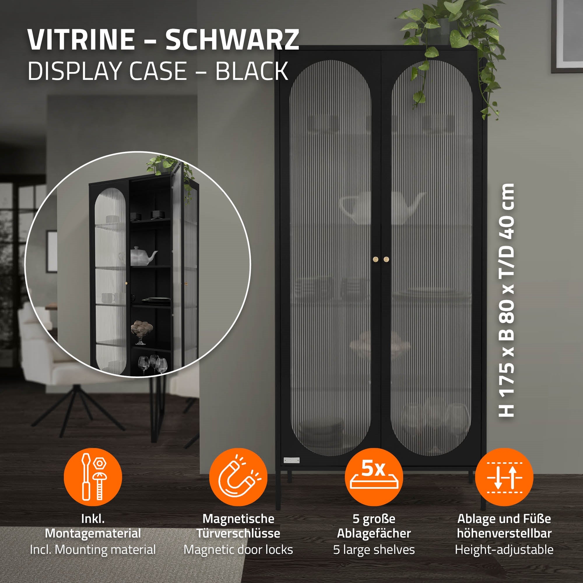 Et sort vitrineskab med to glasdøre og flere hylder.