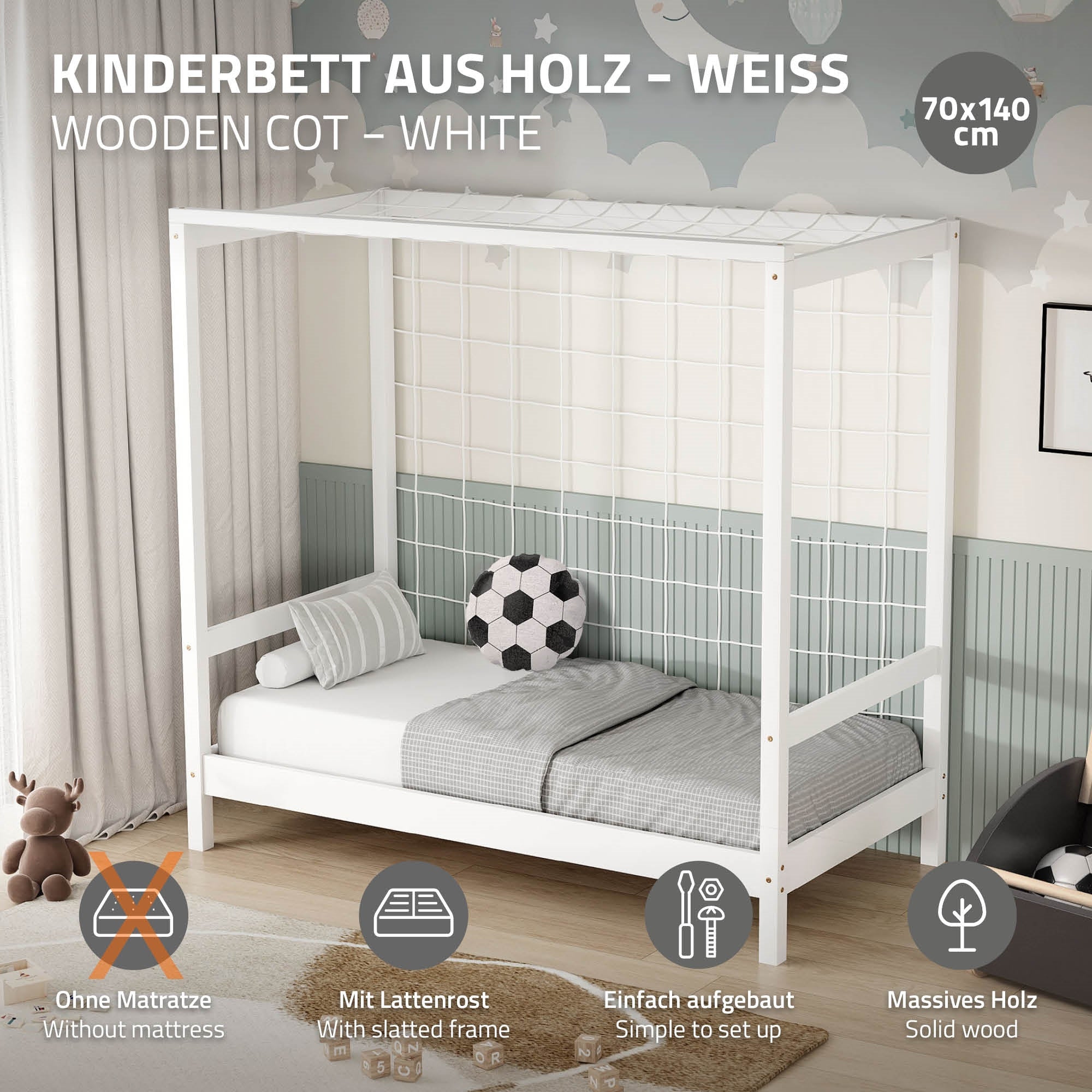 Un lit d'enfant blanc en bois sans matelas, avec un drap de lit gris.