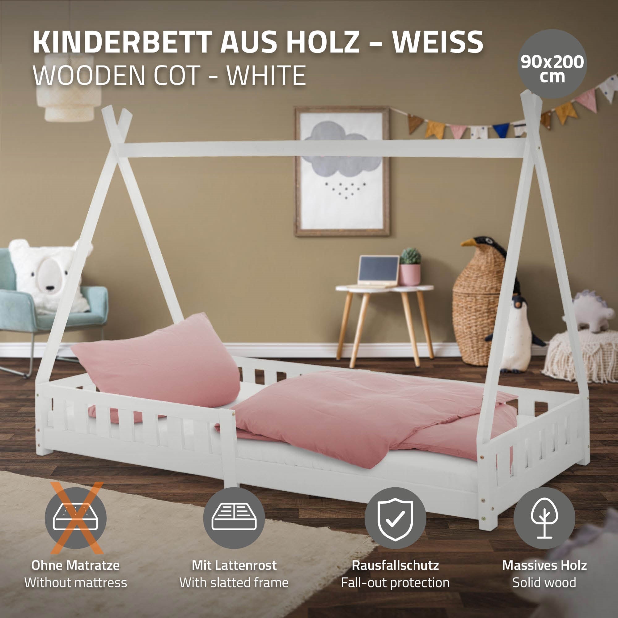 Lit d'enfant en bois blanc avec deux coussins et protection contre les chutes, sans matelas.
