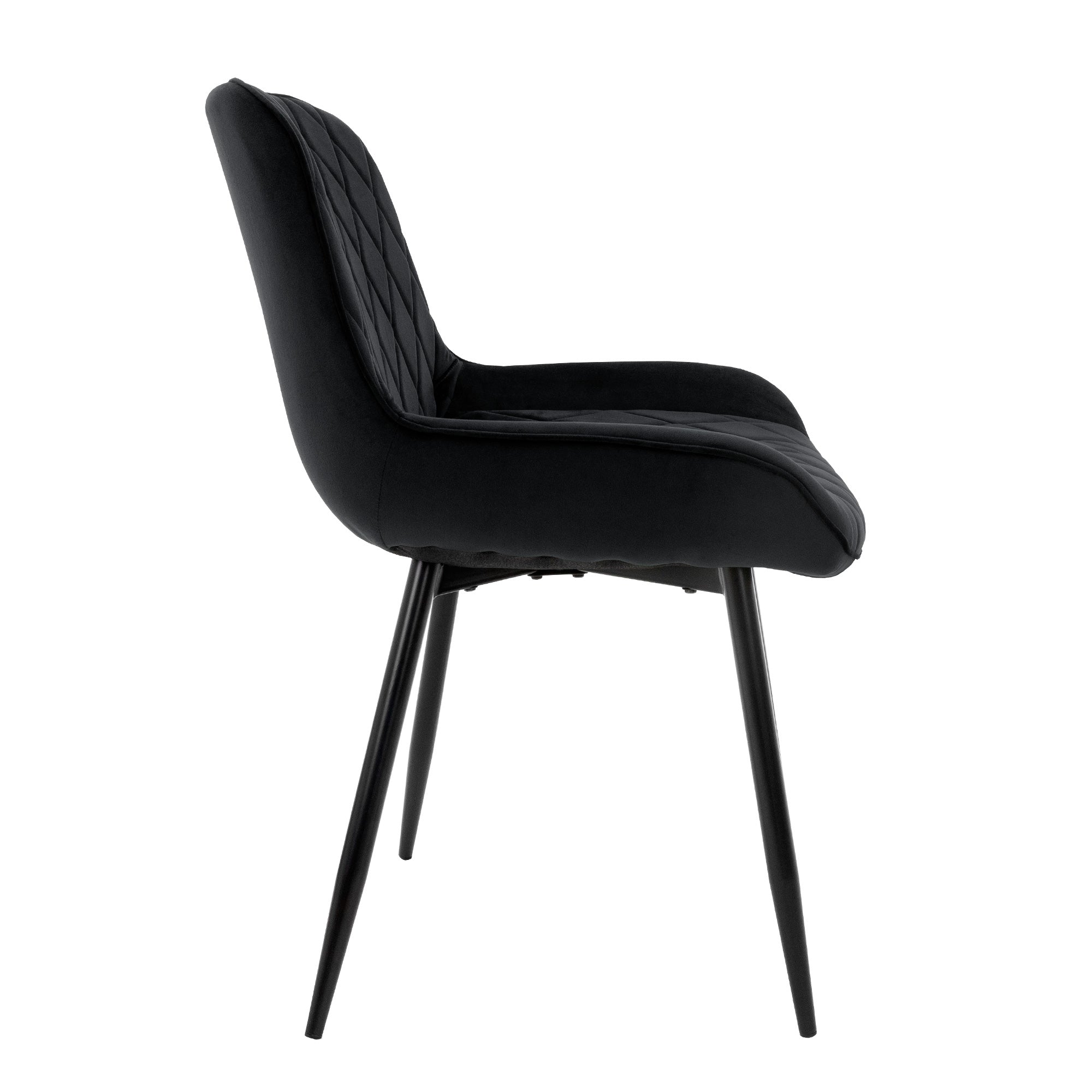 Vue de côté d'une chaise noire avec un motif diagonal.