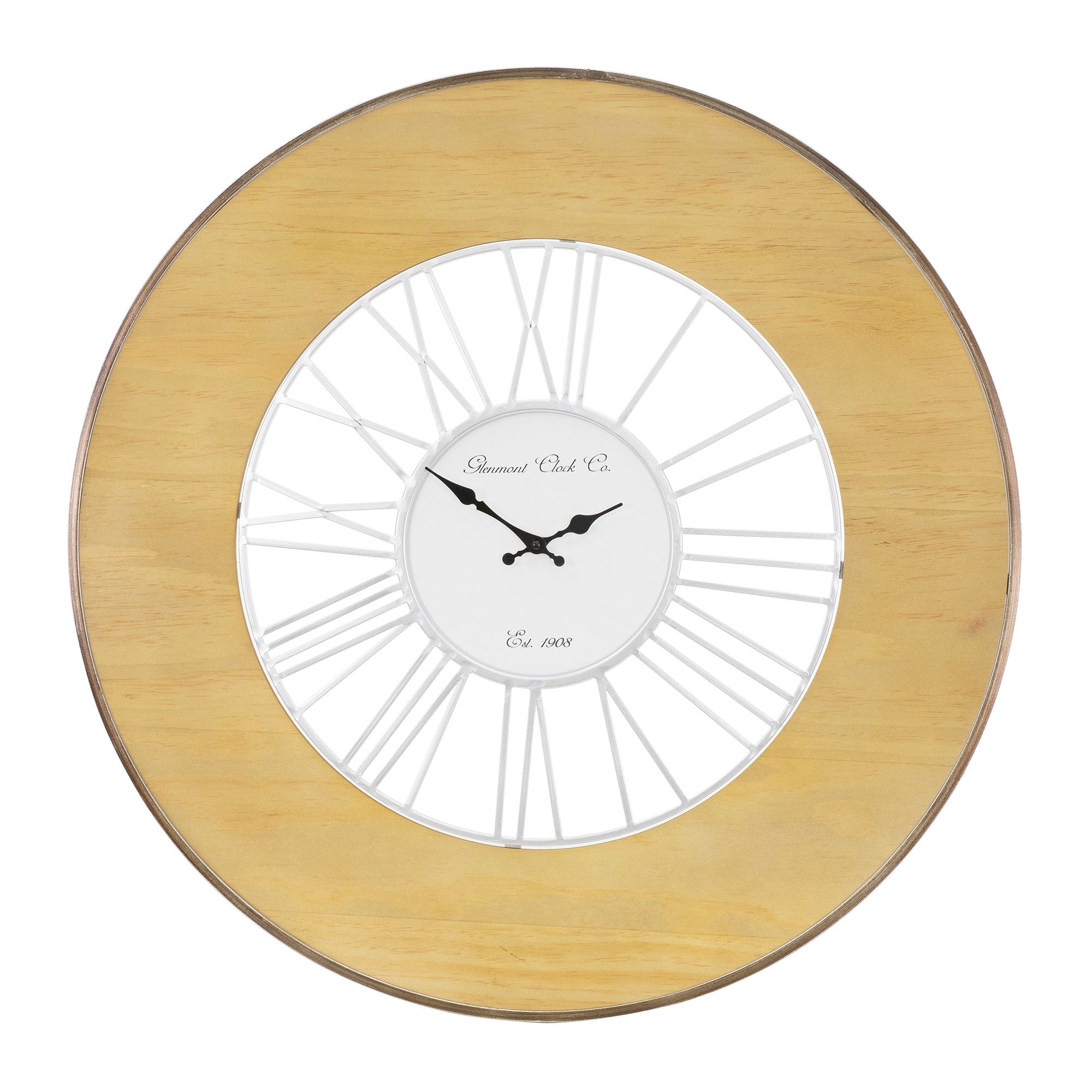 Ronde wandklok met een licht houten frame en witte cijfers, klassiek ontwerp.