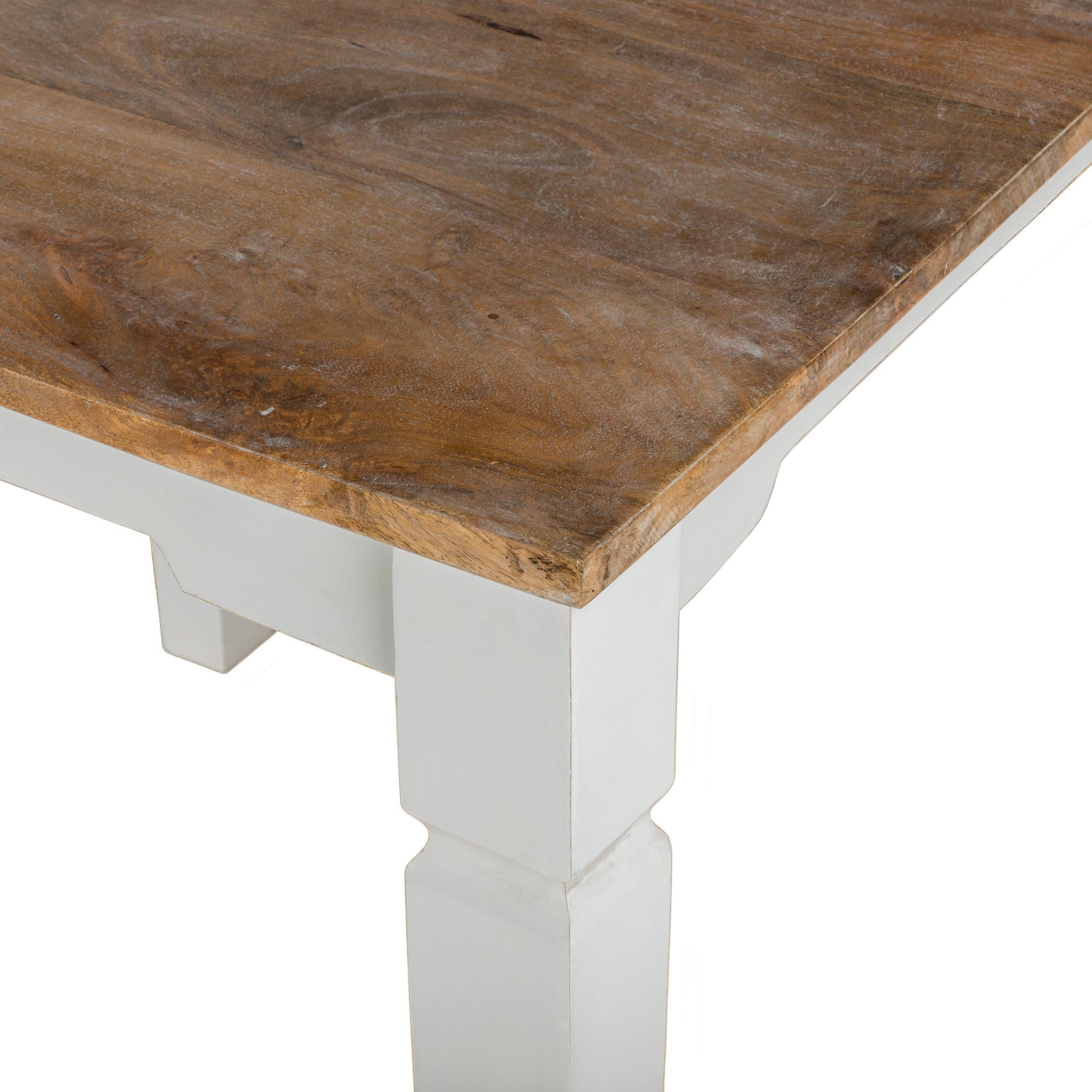 Tavolo in legno con piano rettangolare e gambe bianche.